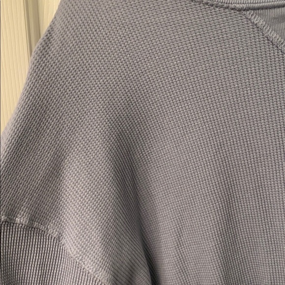 BRANDY MELVILLE BLUE LONG SLEEVE TOP - Picture 5 of 8